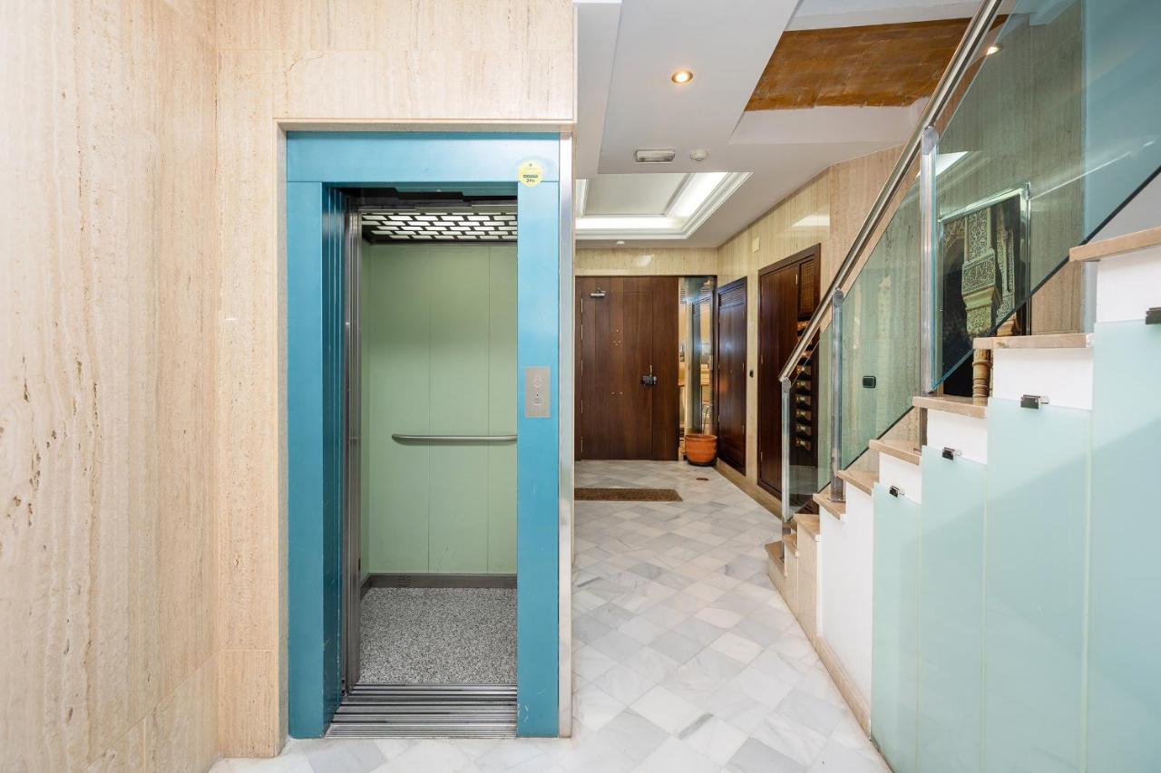 Dreaming Bib Rambla - Free Parking Apartment Granada Exterior photo
